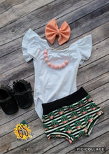 Load image into Gallery viewer, Peach Bows
