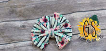 Load image into Gallery viewer, Floral Striped Bows
