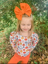 Load image into Gallery viewer, Pumpkin Orange Bows
