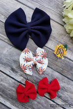 Load image into Gallery viewer, Navy Blue Bows
