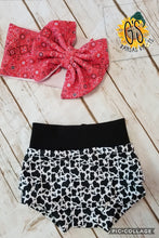 Load image into Gallery viewer, Cow &amp; Red Paisley Bummie/Bow Set
