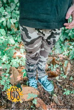 Load image into Gallery viewer, Grey Camo Boy Joggers
