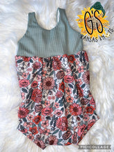 Load image into Gallery viewer, Sage Floral
