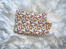 Load image into Gallery viewer, Easter Off Shoulder Top
