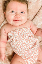 Load image into Gallery viewer, Strapless Bubble Romper
