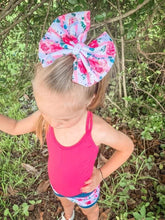 Load image into Gallery viewer, Pink Floral Striped Bows
